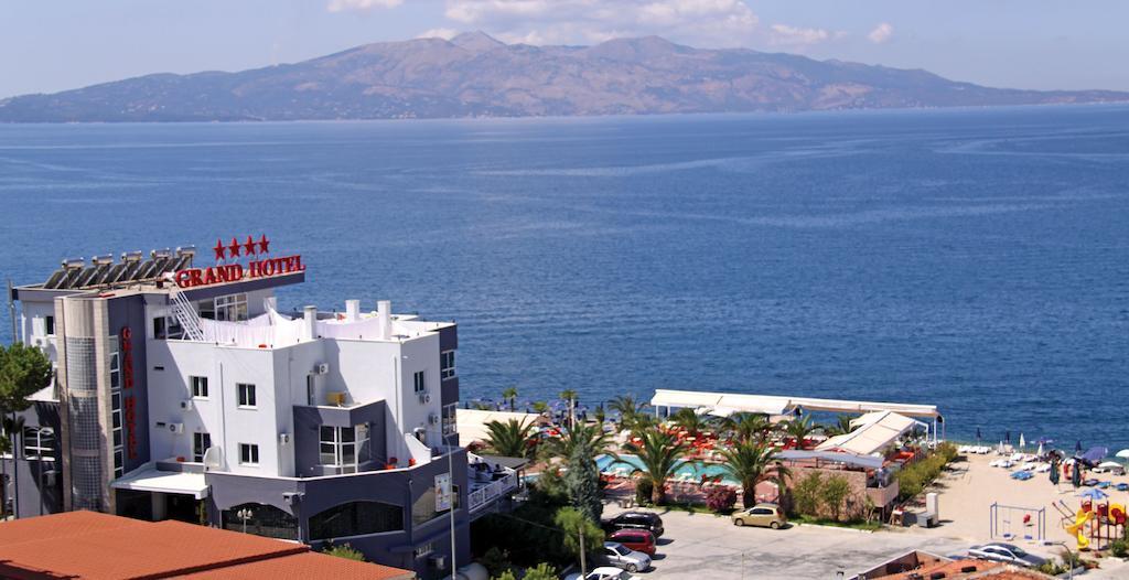 Hotel Grand Saranda Exterior photo